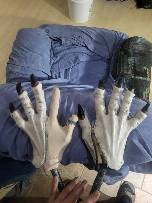 Gants d' Homme-rat (Grand)/ ratman gloves (L)